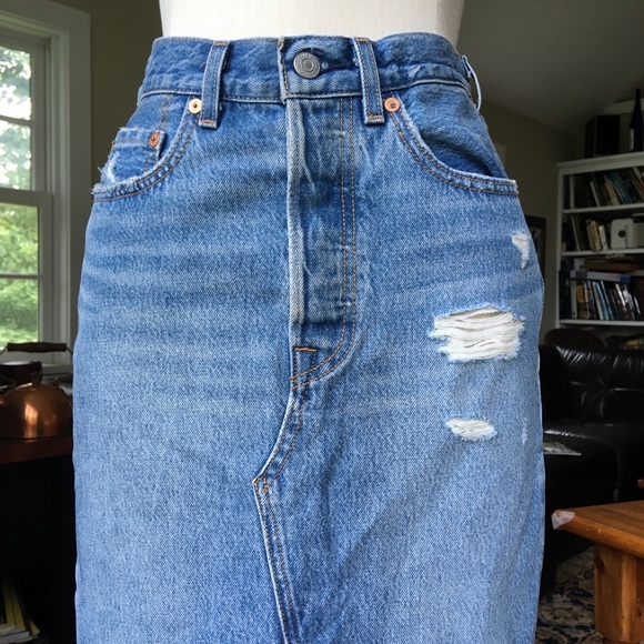 New Levi’s Premium Front Slit Denim Midi Skirt - Picture 5 of 10